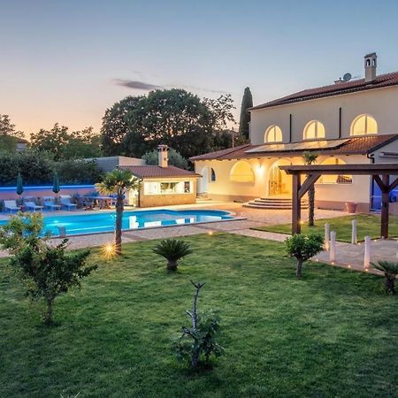 מלון Labinci Via Flavia With Common Pool מראה חיצוני תמונה