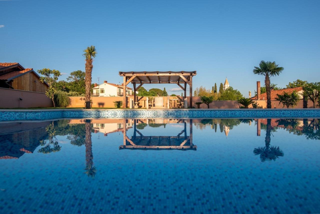 מלון Labinci Via Flavia With Common Pool מראה חיצוני תמונה