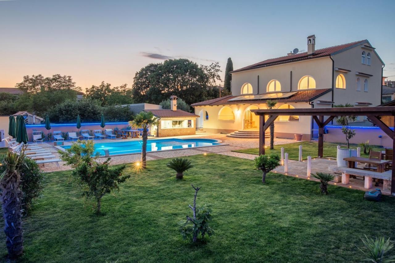 מלון Labinci Via Flavia With Common Pool מראה חיצוני תמונה
