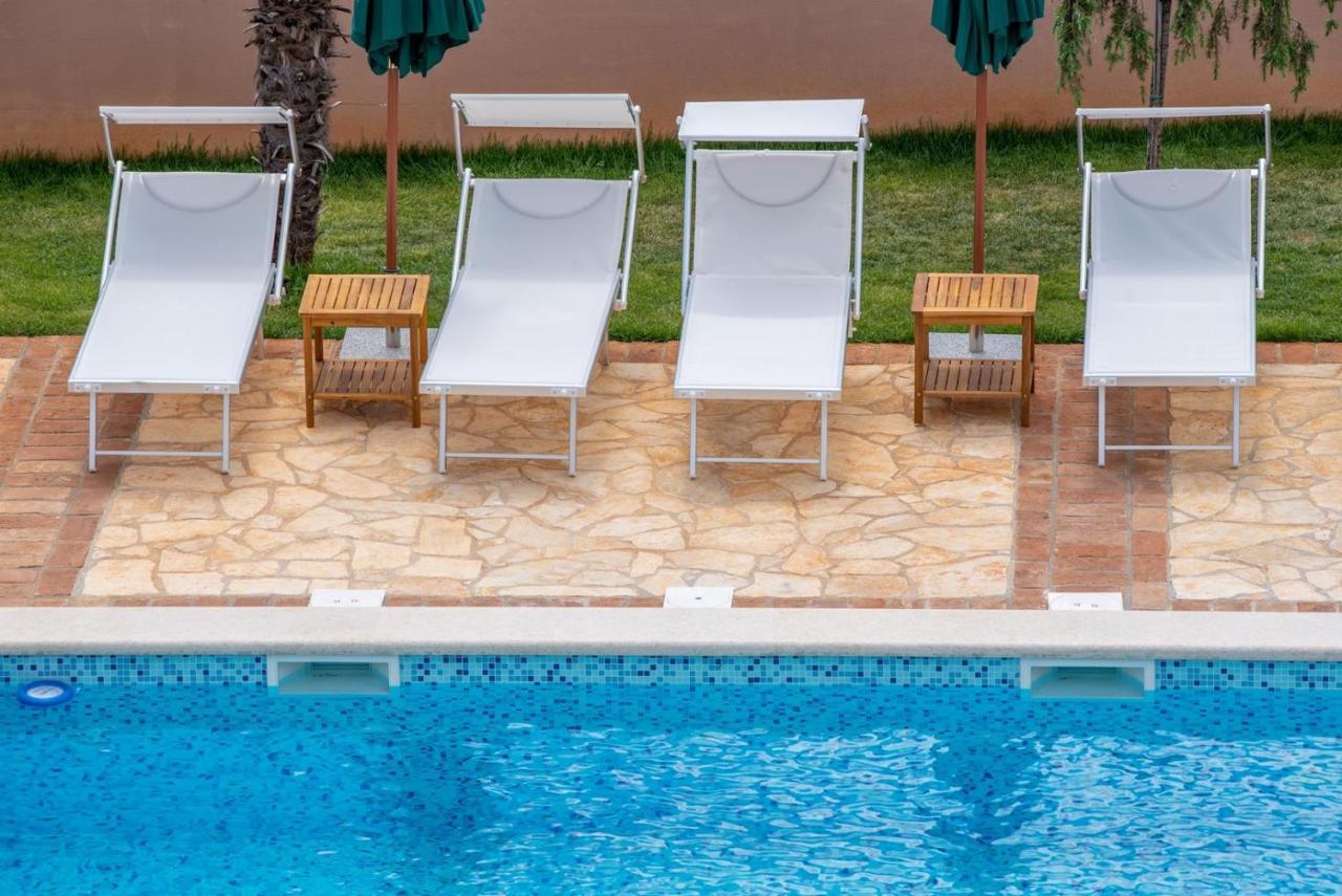 מלון Labinci Via Flavia With Common Pool מראה חיצוני תמונה
